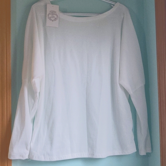 Floral blooming 2xl (more like xl) white dolman off shoulder long sleeve top - Picture 1 of 5